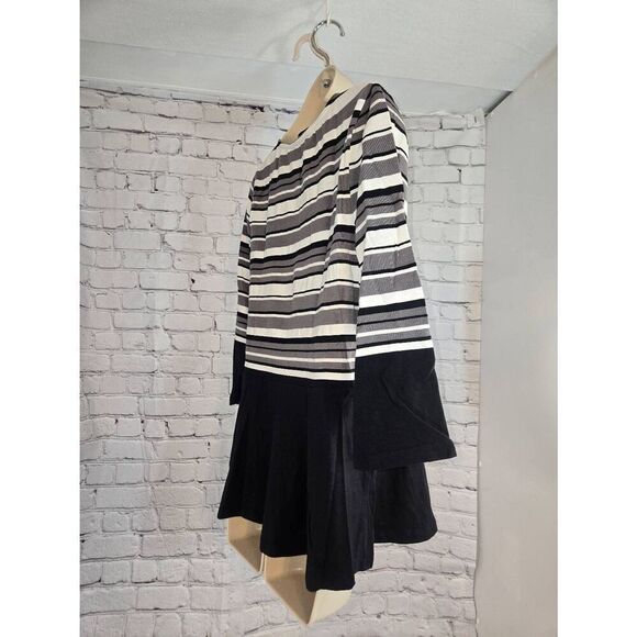 Isaac Mizrahi Women's Size Medium Black/White/Taupe Striped/Color Block Blouse - Picture 2 of 5